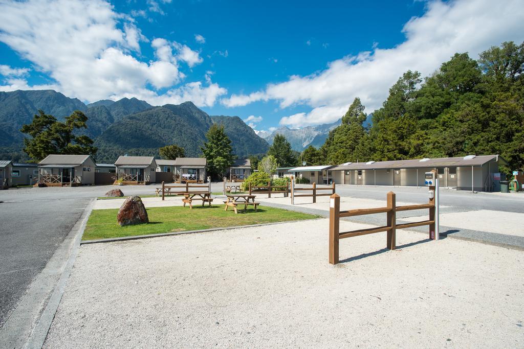 Fox Glacier Top 10 Holiday Park & Motels المظهر الخارجي الصورة
